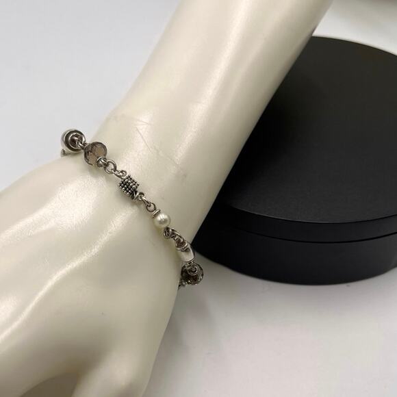 Michael Dawkins 925 Sterling 14K Rondel Bead fresh Water Pearl Toggle
Bracelet - Picture 4 of 9